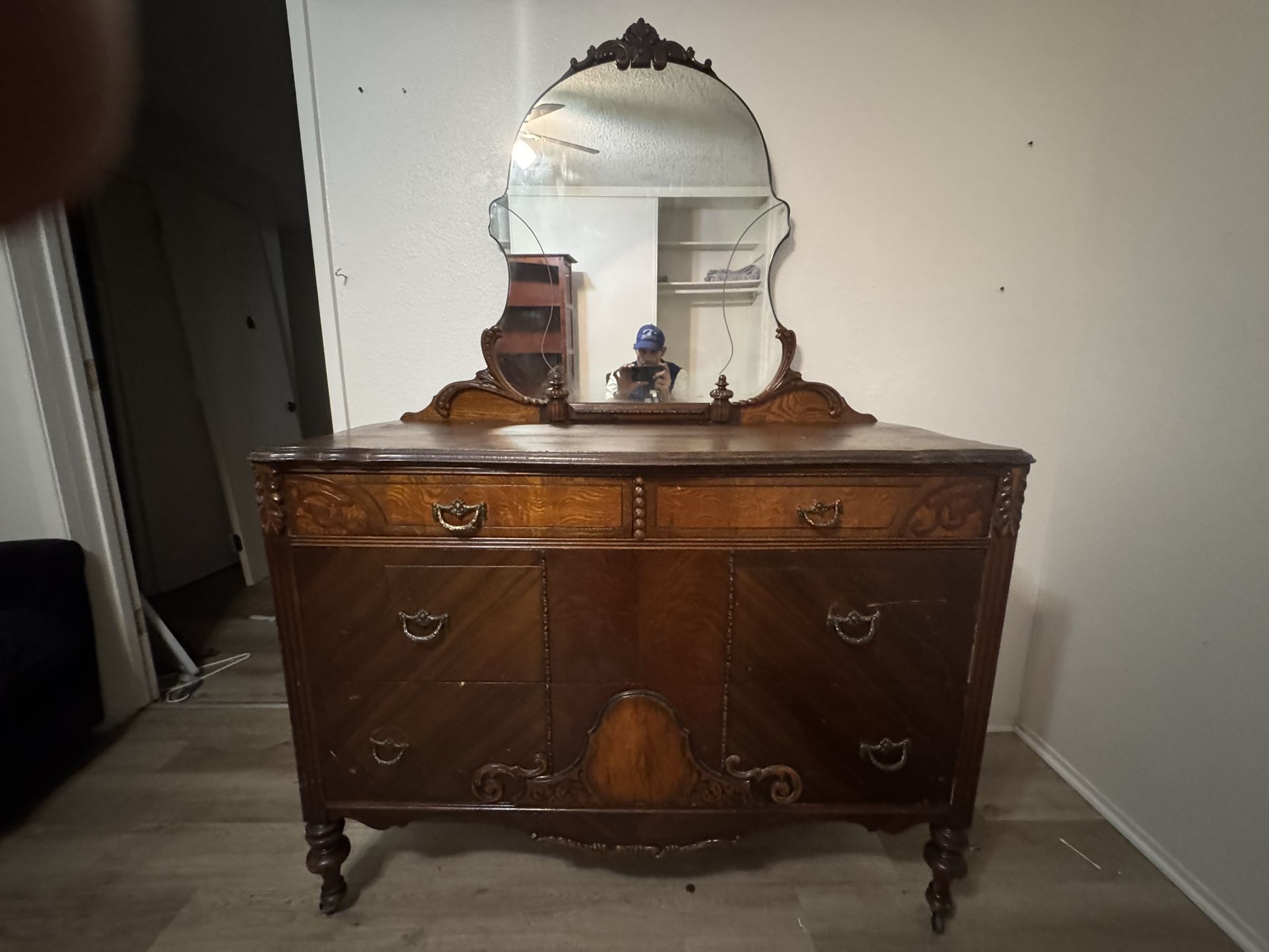 Antique 1932 Art Nouveau Dresser Mir/ Vanity Solid On Castors