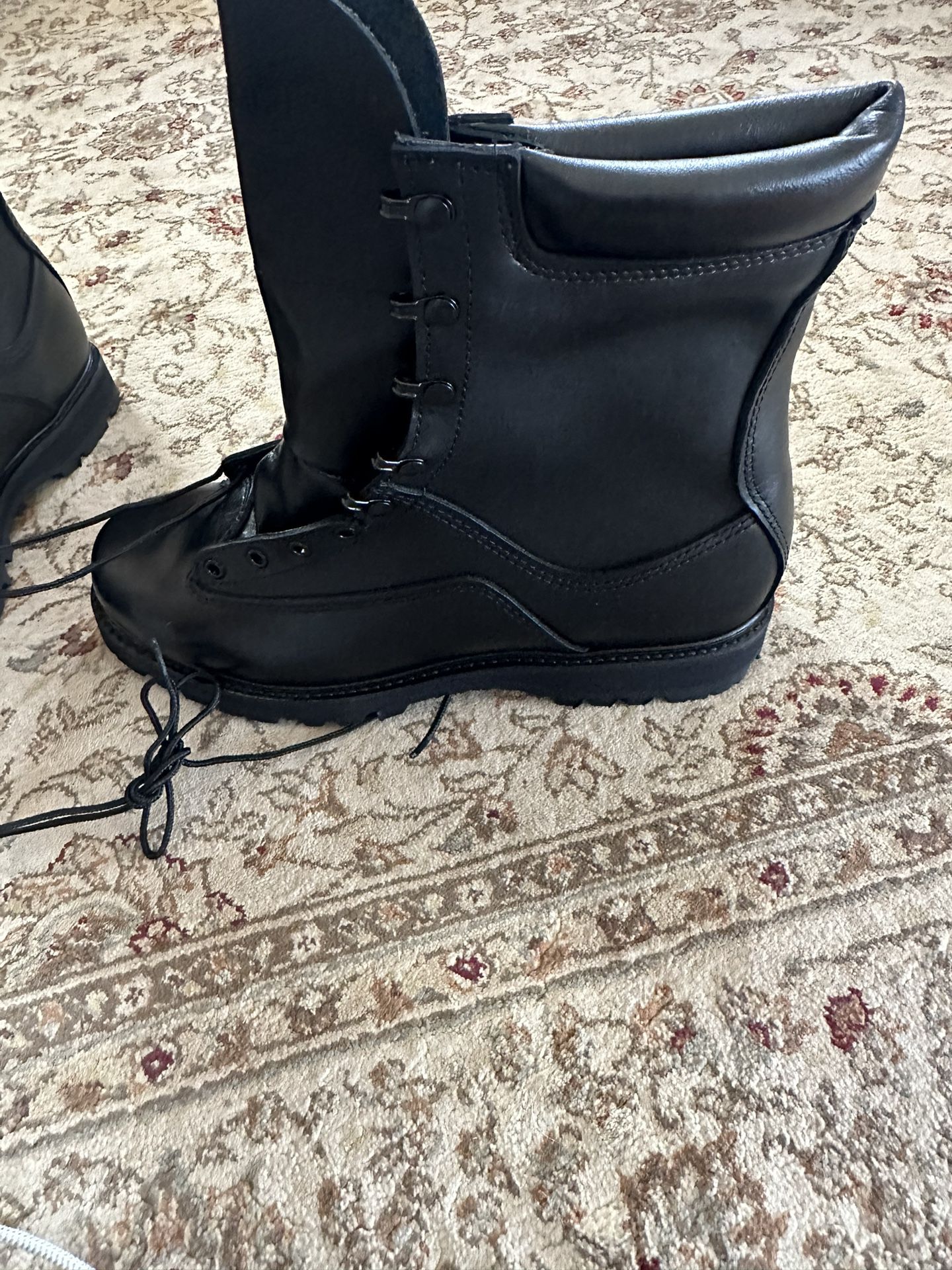 Mattahorn Black Leather Boots Size 11