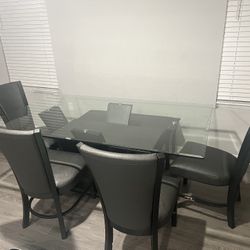 6 Piece Dining Room Set For Sale