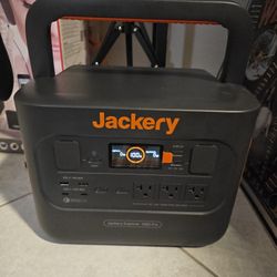 Jackery Explorer 1000 Pro