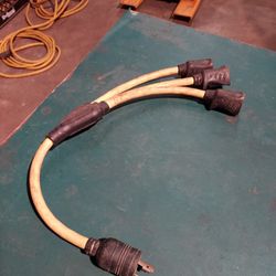Y" 20 AMP Pigtail Splitter