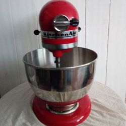 Kitchen Aid Ultra Power 4-1/2 Quart Stand Mixer Red