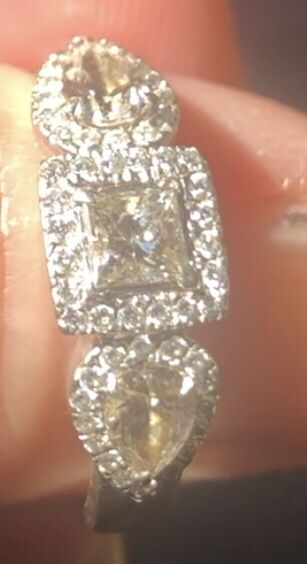 18k White Gold And Diamonds