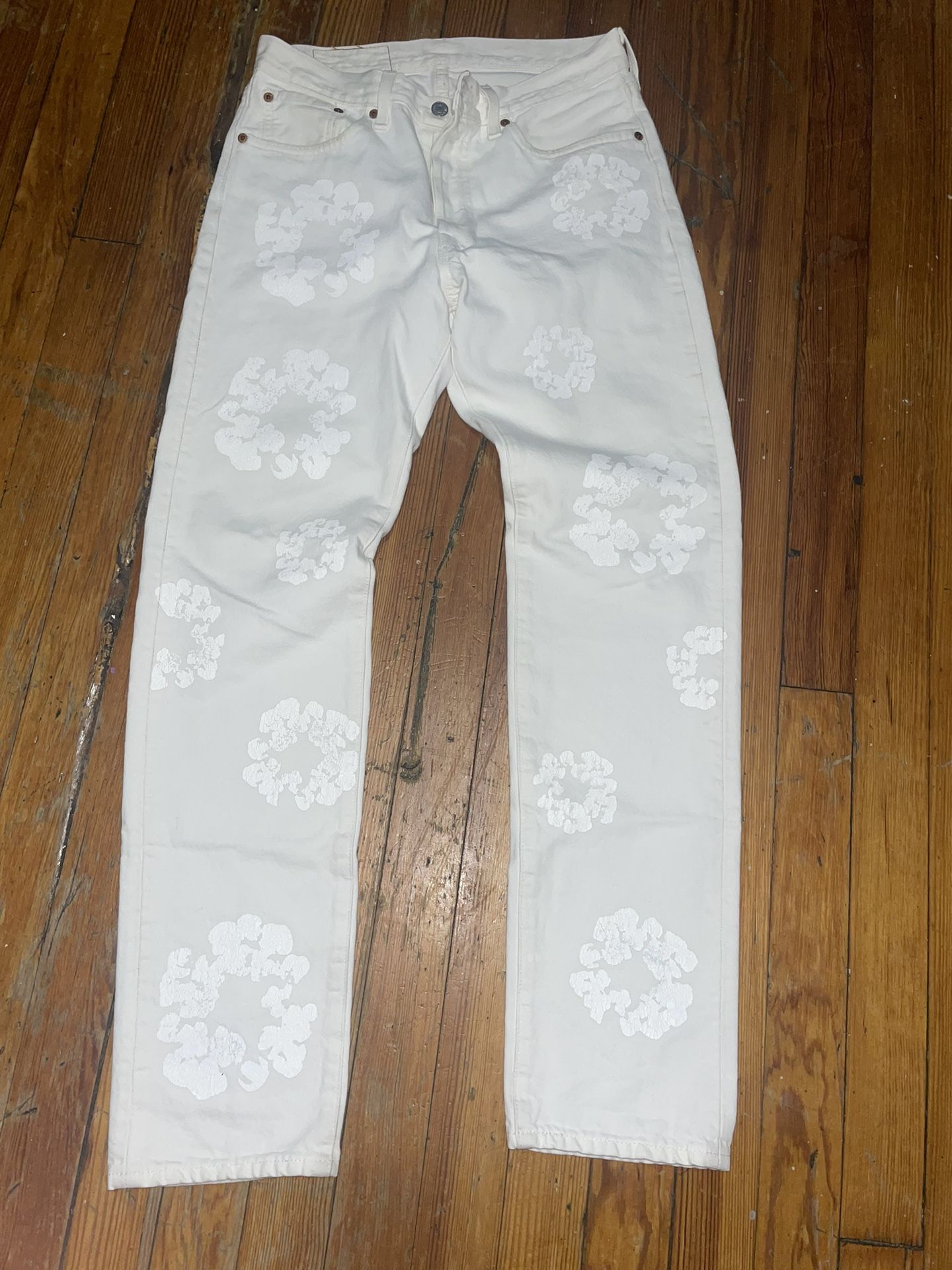 Mono Cotton Wreath Jean White Denim Tears- 30x32 for Sale in