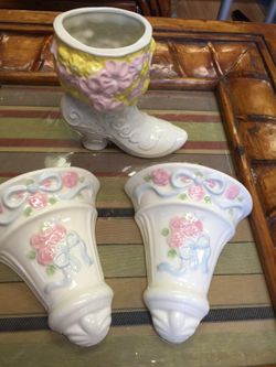 Porcelain flower holder