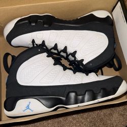 Air Jordan 9 Retro Uni Blue 