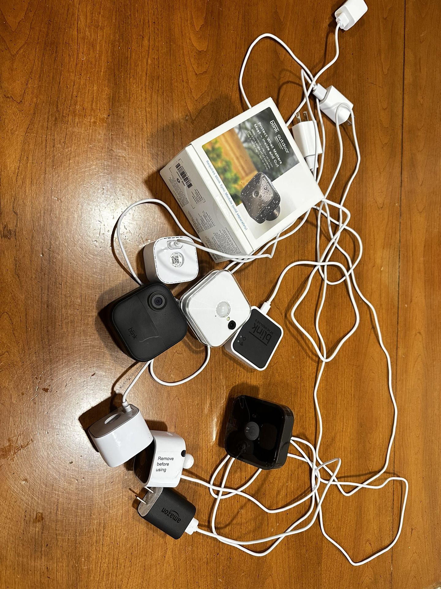 6 Blink Security Cameras 