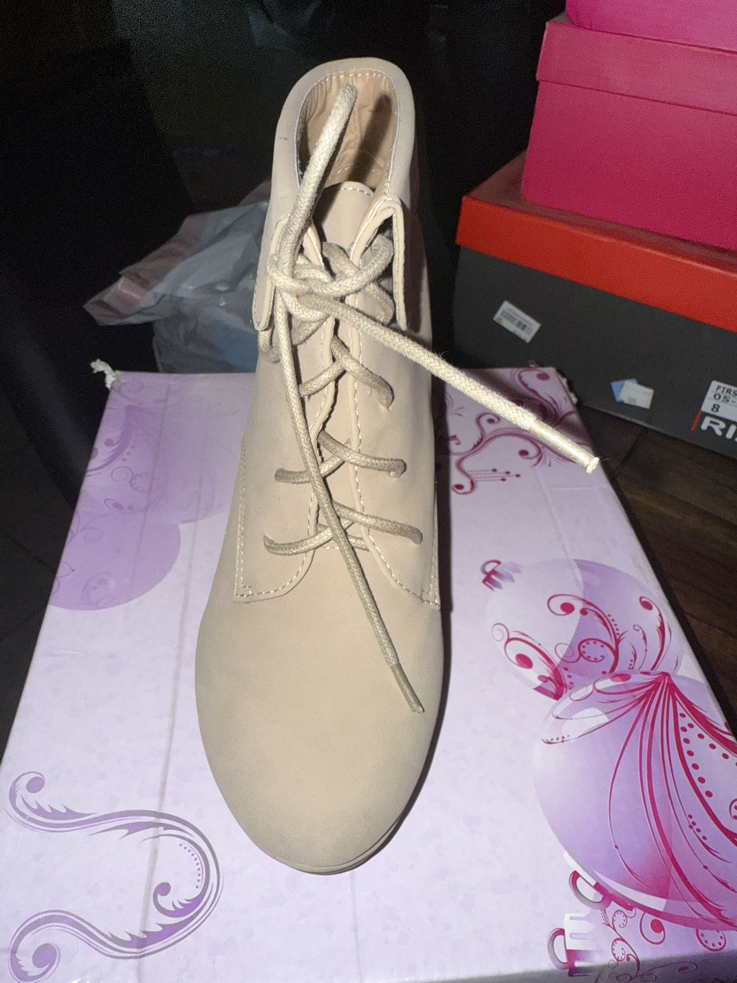 Me boot wedges