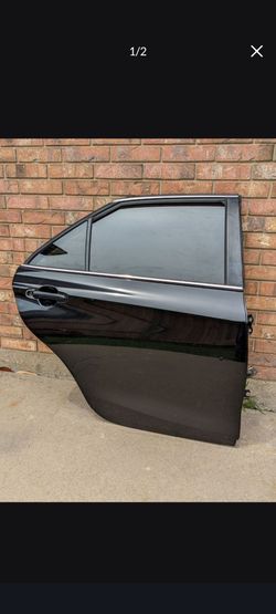 2015-2017 Toyota Camry Rear Right Door