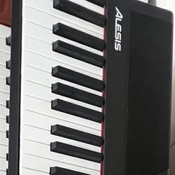 Alesis Recital - 88 Key Digital Semi-Weighted Piano Keyboard
