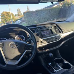 2017 Toyota Highlander