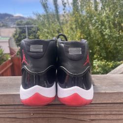 Air Jordan 11 Breds 