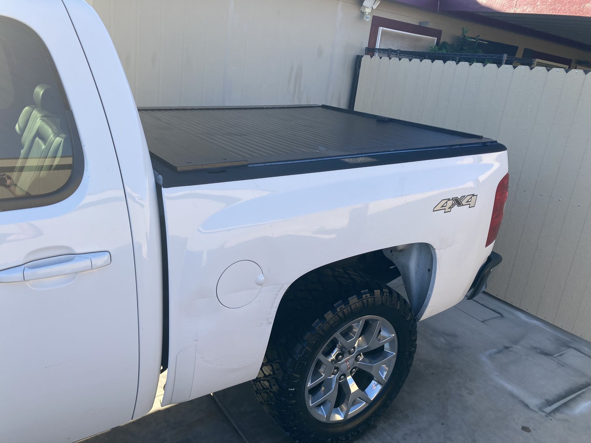 Metal Roll Bed Cap