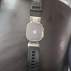 Apple Watch Ultra 2 49mm Titanium 