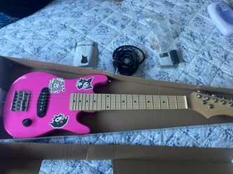 Complete kids 30 inch pink electric guitar starter kit- flawless condition ￼