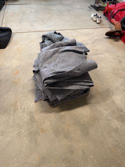 9 free moving blankets