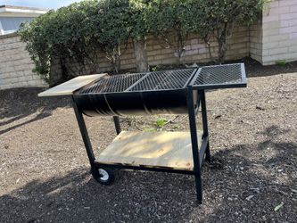 Half Barrel BBQ Grill