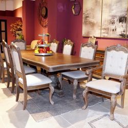 Charmond Brown Dining Room Set / Dining table and Chairs 