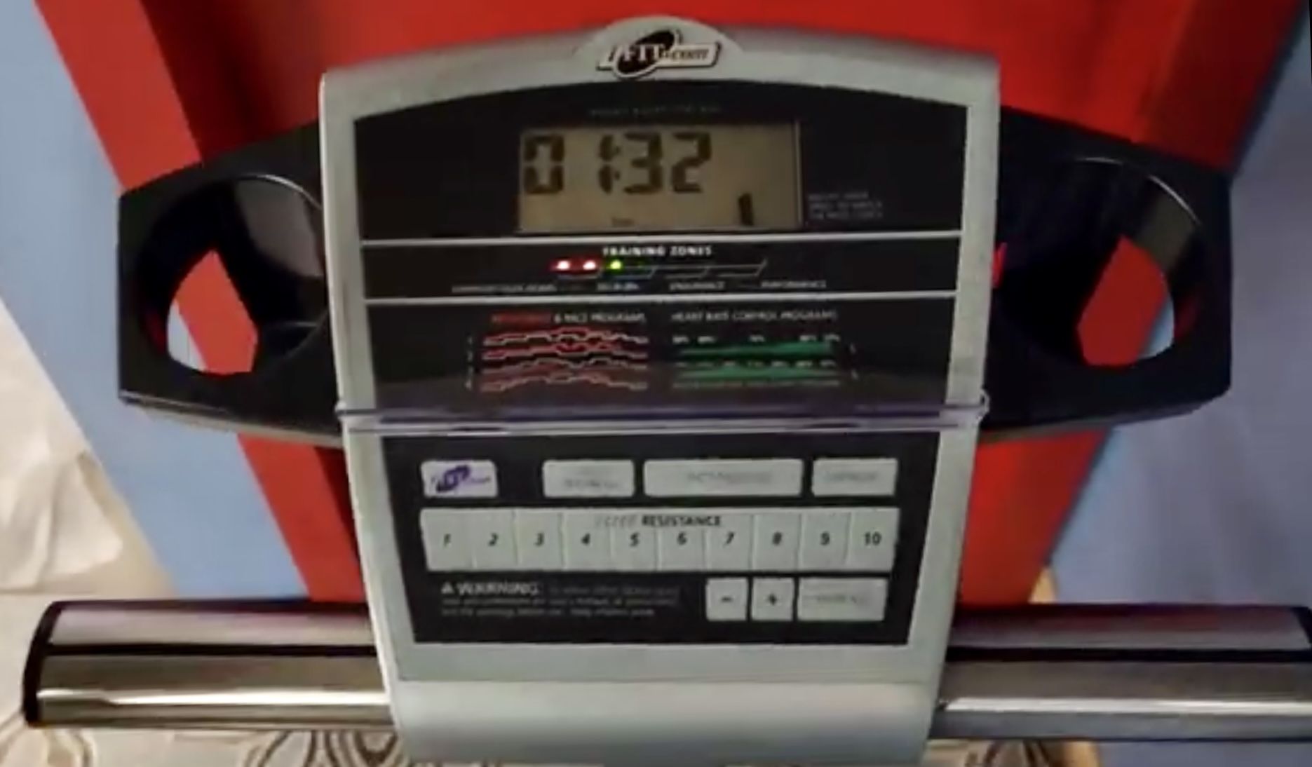 Nordictrack CXT910 Elliptical Trainer w/ Ifit