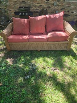 Henry Link porch sofa - excellent condition - OBO