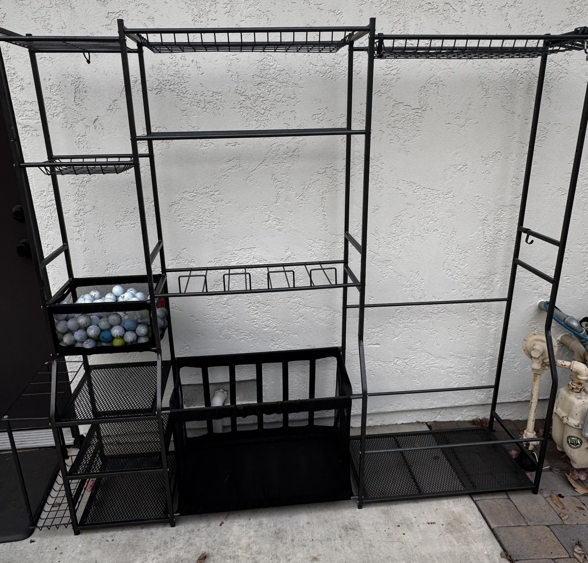 Golf Club / Sports Rack