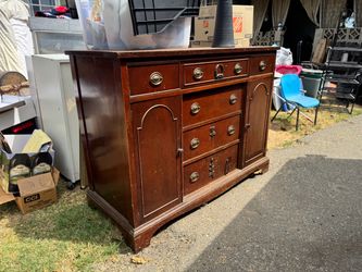 Antique Mahogany Sideboard / Buffet — Duncan Phyfe Style, Silverware Drawer — MUST GO THIS WEEKEND