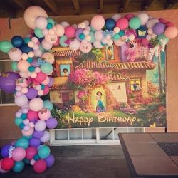 Encanto Balloons