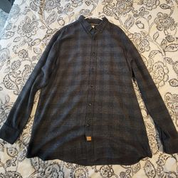 FLANNEL BUTTON UP