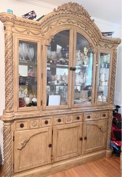 China for dining room shouth shore Ashley set