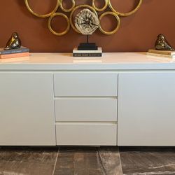 Storage Cabinet / File Cabinet in High Gloss White with matching pedestal