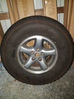 Jeep spare wheel and tire