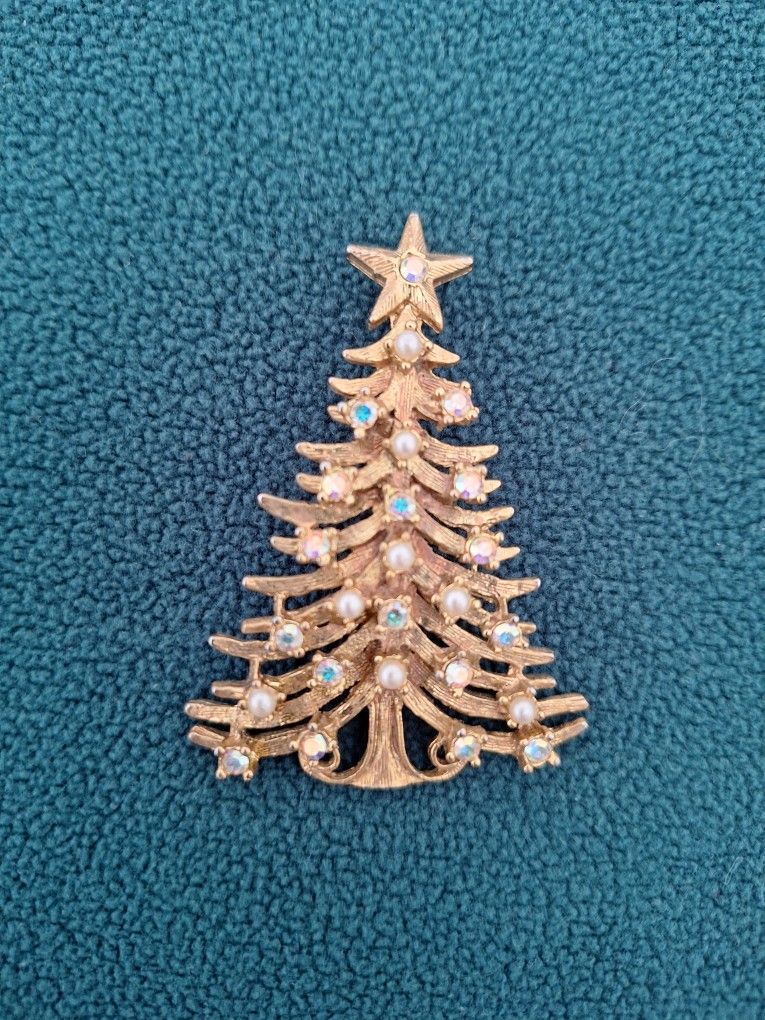 Vintage Christmas tree brooch Tancer II With Rhinestones And Faux Pearls