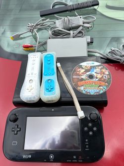 Wii U , regular Wii, 2 controls, donkey Kong country game