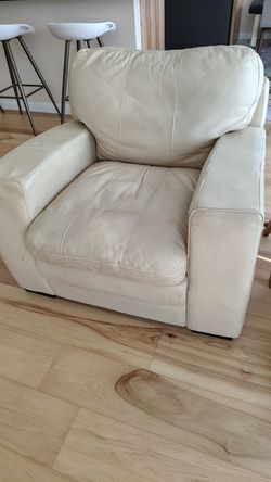 Light Tan Leather Easy Chair