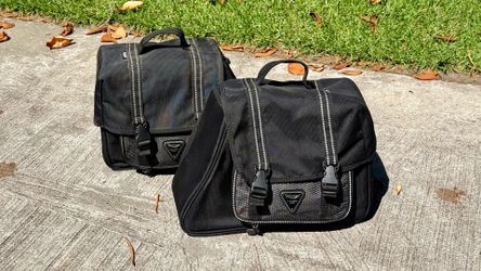 Triumph saddle bags