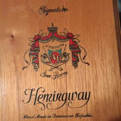 Signature Handcraft Cigar Box