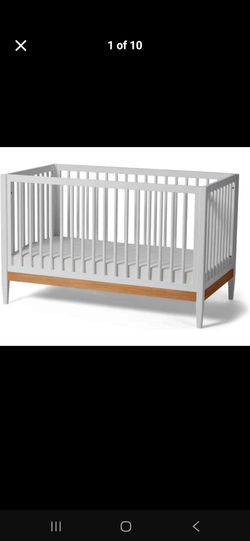 Little Seeds Clover 4-in-1 Convertible Baby Crib to Toddler Bed, White