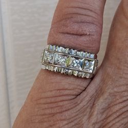 10k Ring 6.2 Grams White Gold White Diamonds 