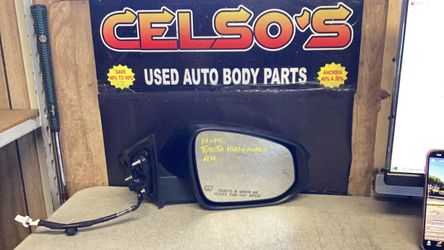 14 19 Toyota Highlander RH Mirror Blind Spot Heated OEM. Black