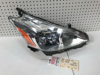 2012 2014 TOYOTA PRIUS V RIGHT SIDE LED HEADLIGHT LAMP OEM