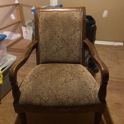 Comfortable Arm Chair 