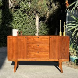 West Elm Mid-Century Modern Media Console TV Stand Buffet Credenza
