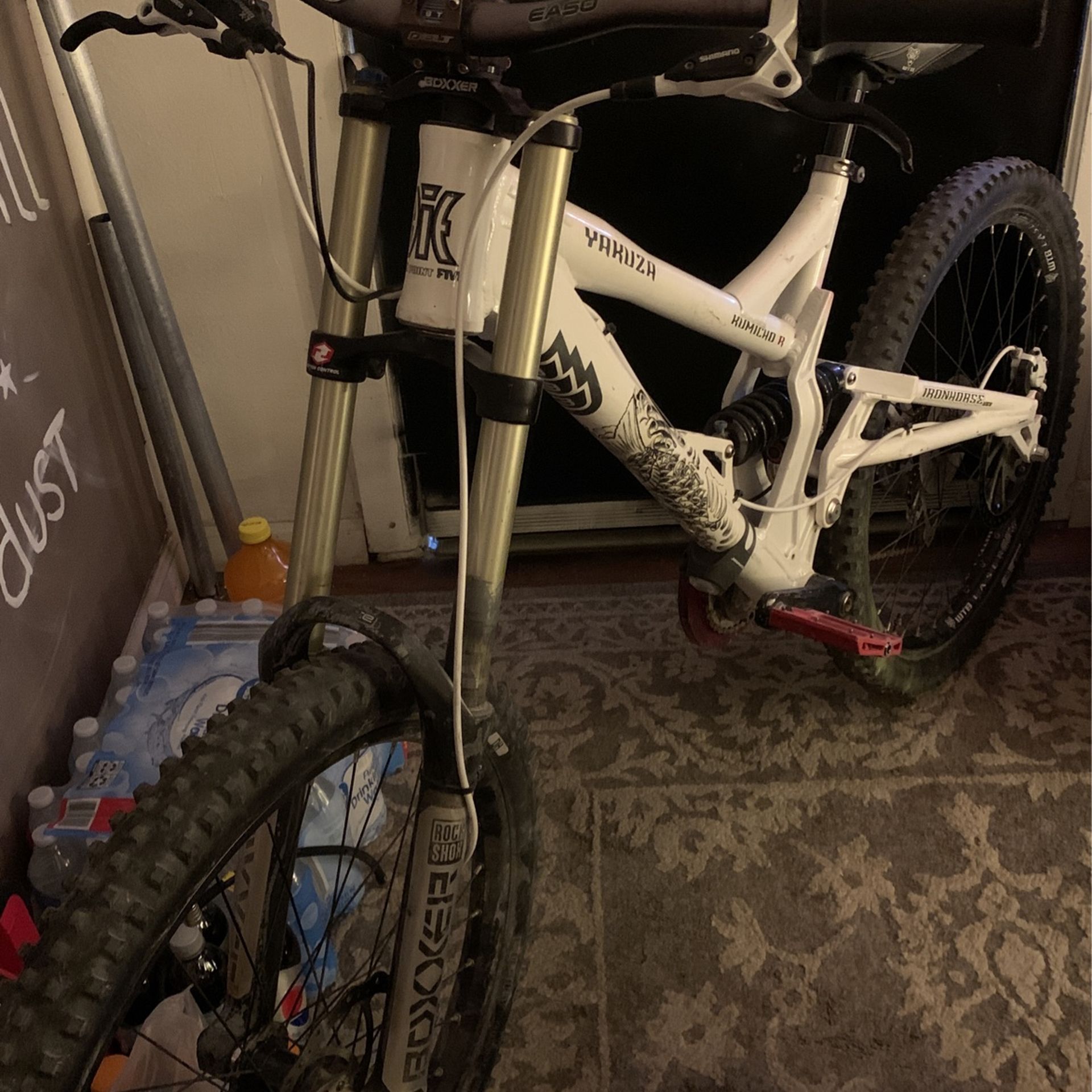 Iron Horse Yakuza Kumicho R DH Mountain Bike for Sale in Las Vegas