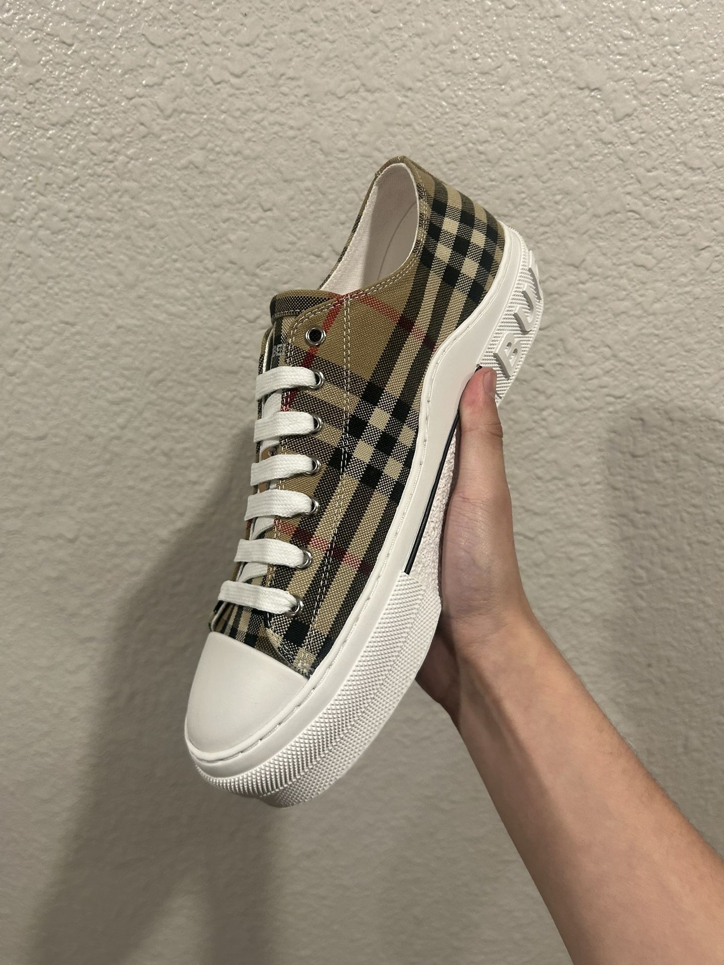 Burberry Checker