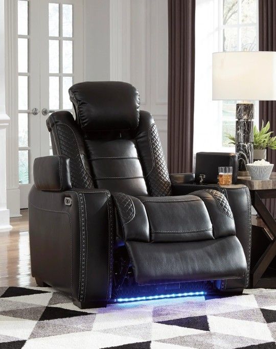 Party Time Power Recliner


