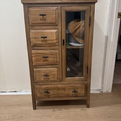 Cabinet Dresser