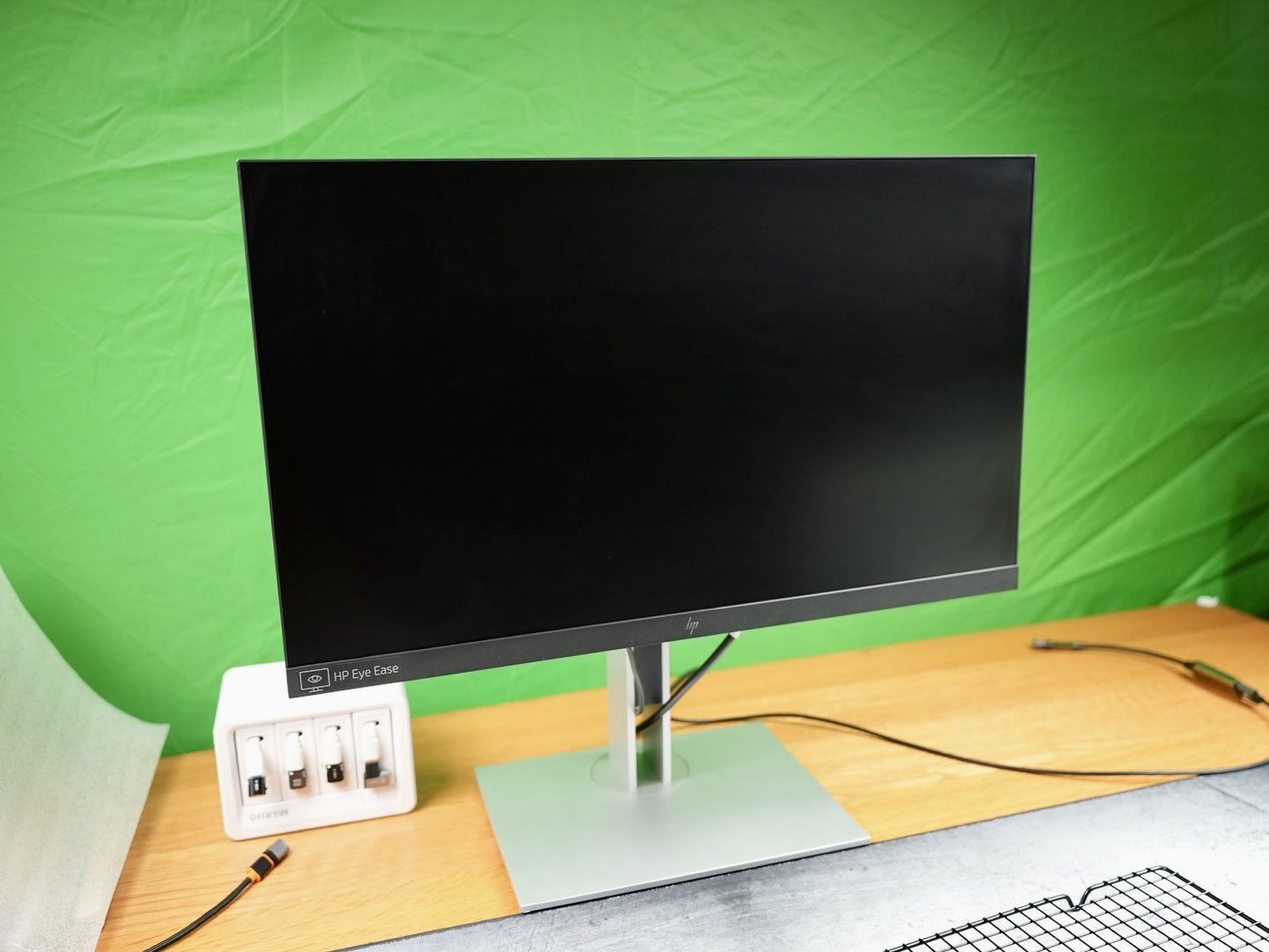 HP E24 G4 23.8” FHD IPS Monitor – Like New, Perfect Condition
