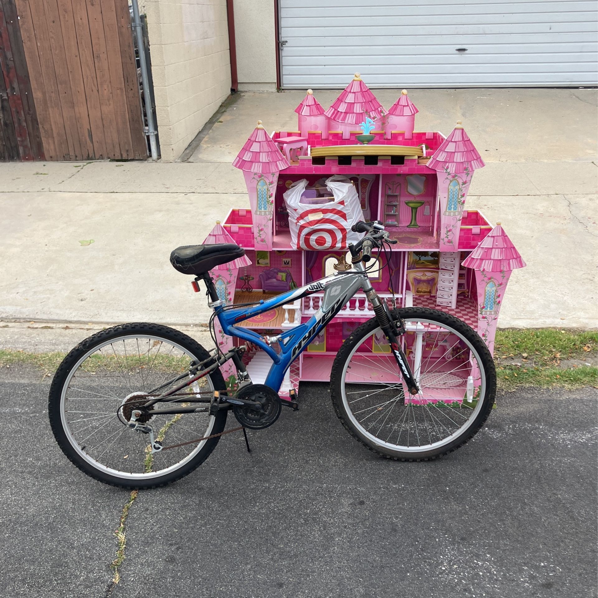 Free large Doll House And bike