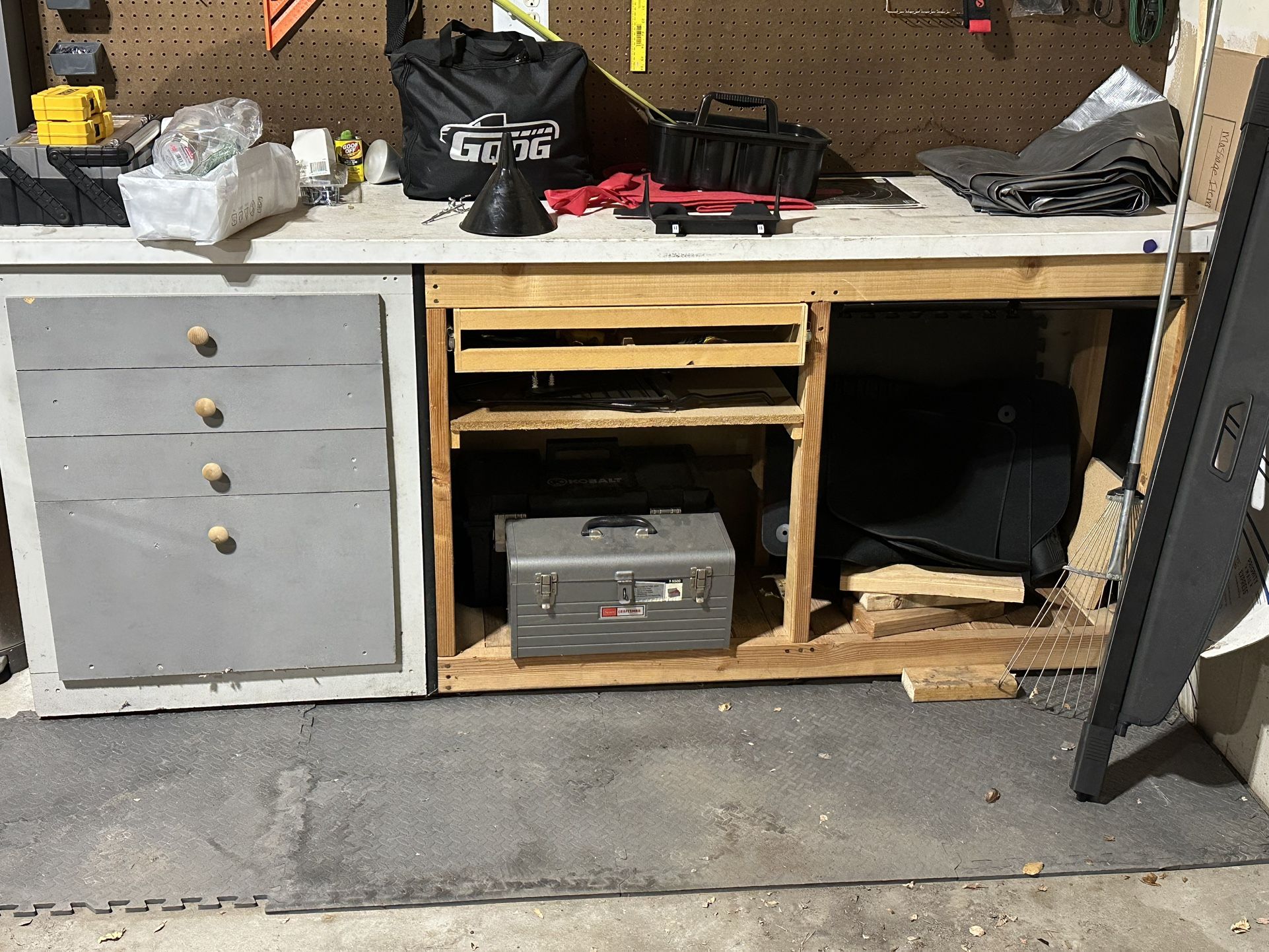 Garage work bench