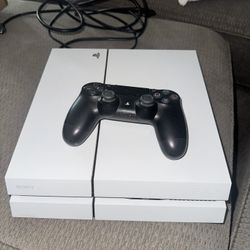 PS4 White